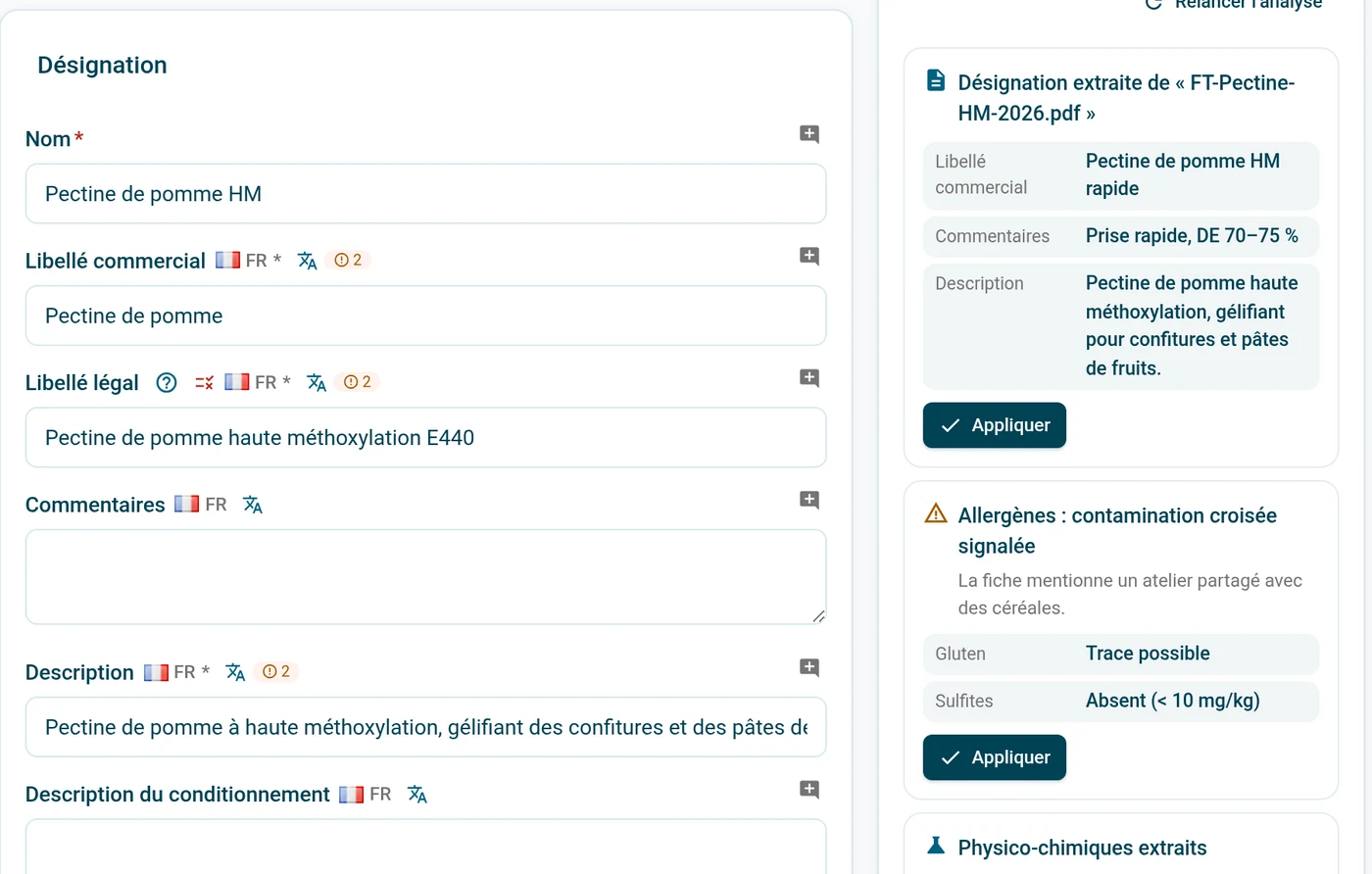 Portal de proveedores: introducción de la materia prima a la izquierda, sugerencias de la IA a la derecha con la denominación extraída de la ficha técnica y una contaminación cruzada señalada, cada una con un botón Aplicar